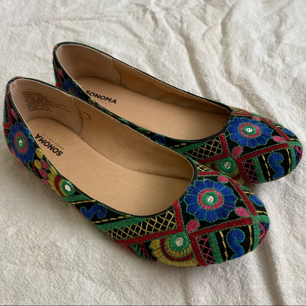**SOLD** Sonoma Size 8 Multicolored Ballet Flats